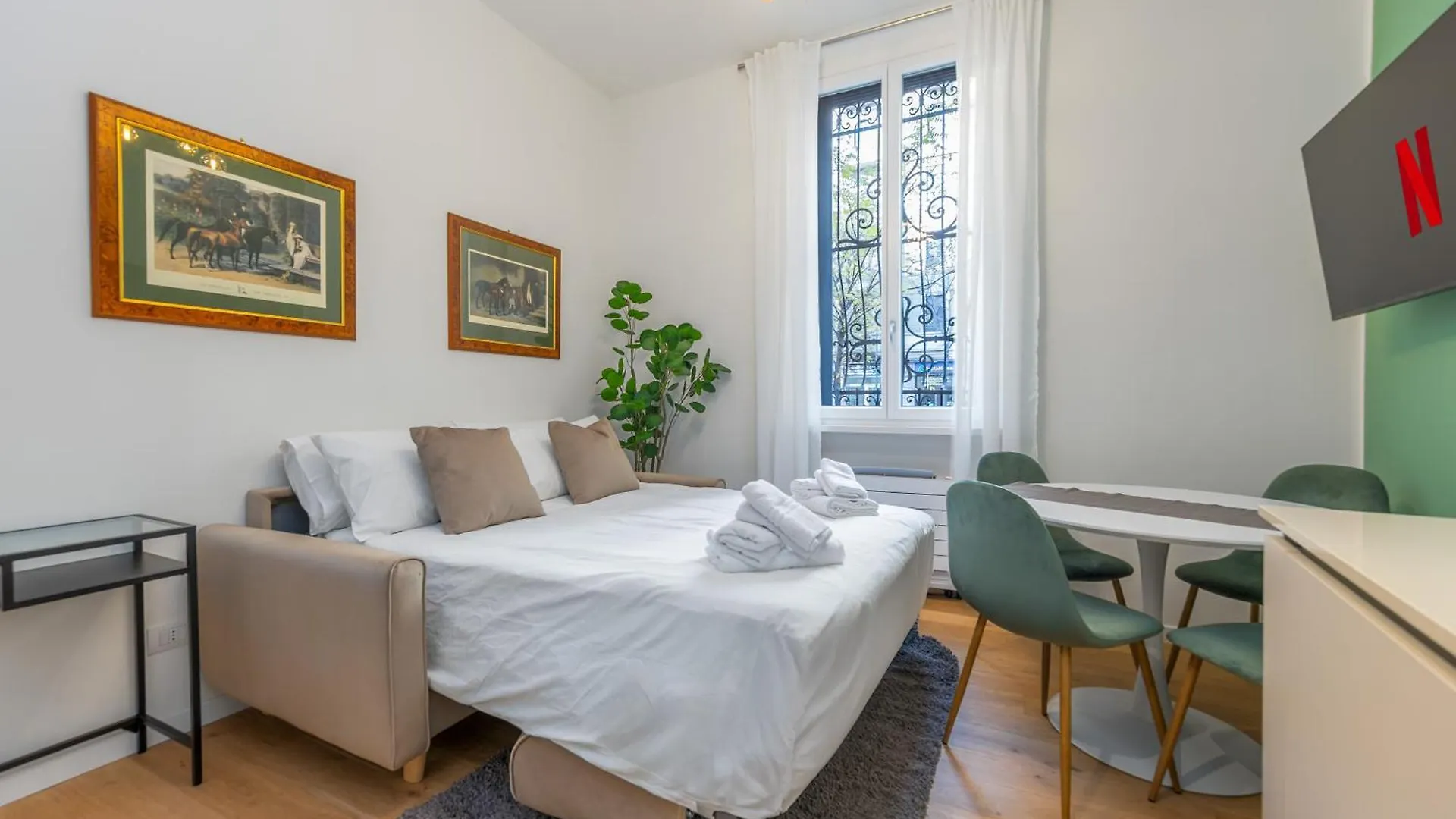 Solari Apartment, In Milan Design Area, Near Tortona District, Milano Appartement